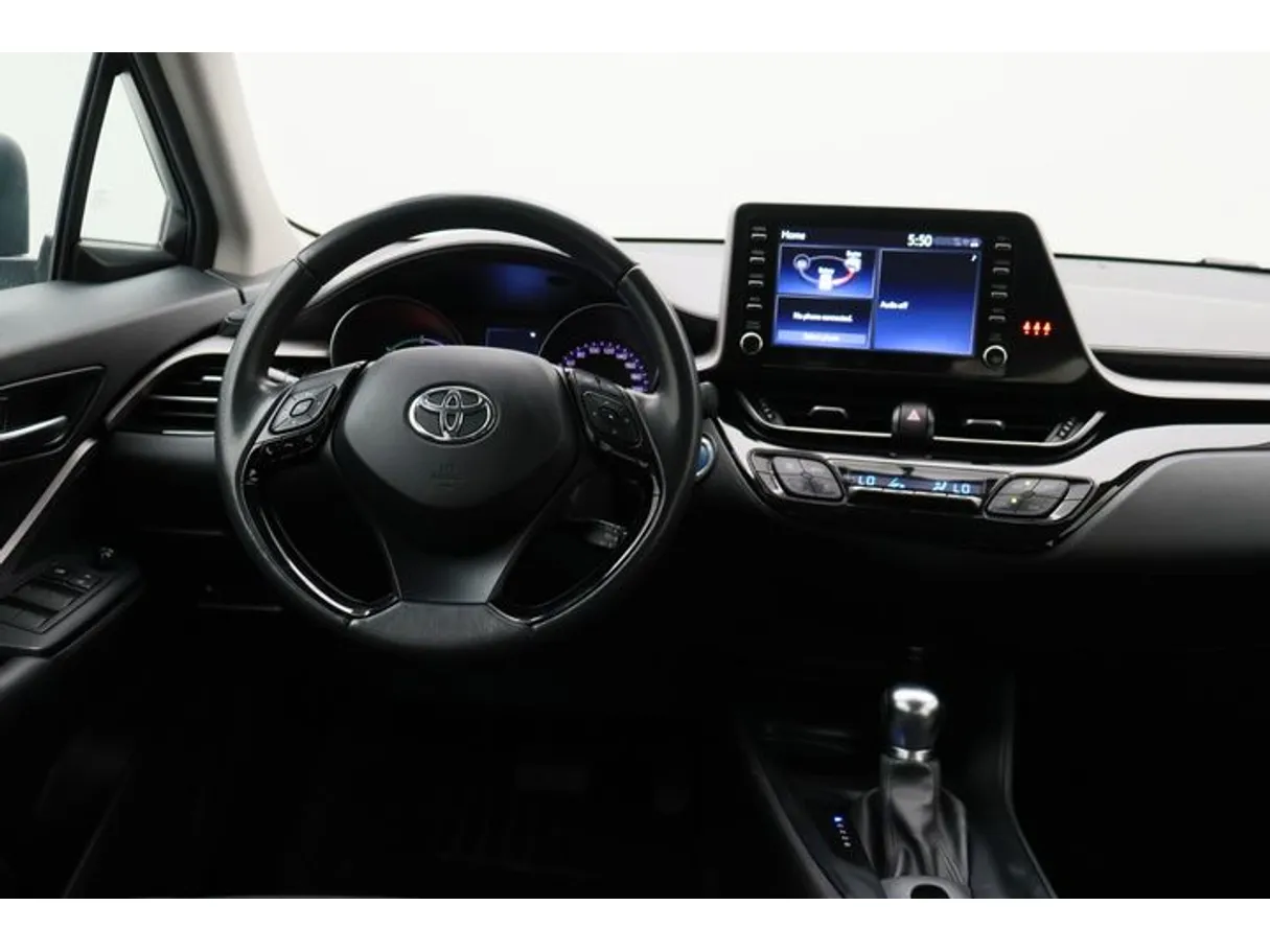 Car image 15