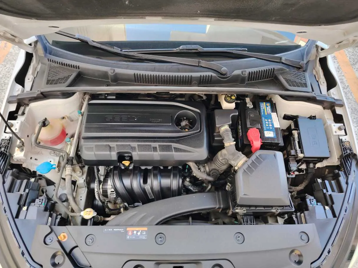 Car image 27