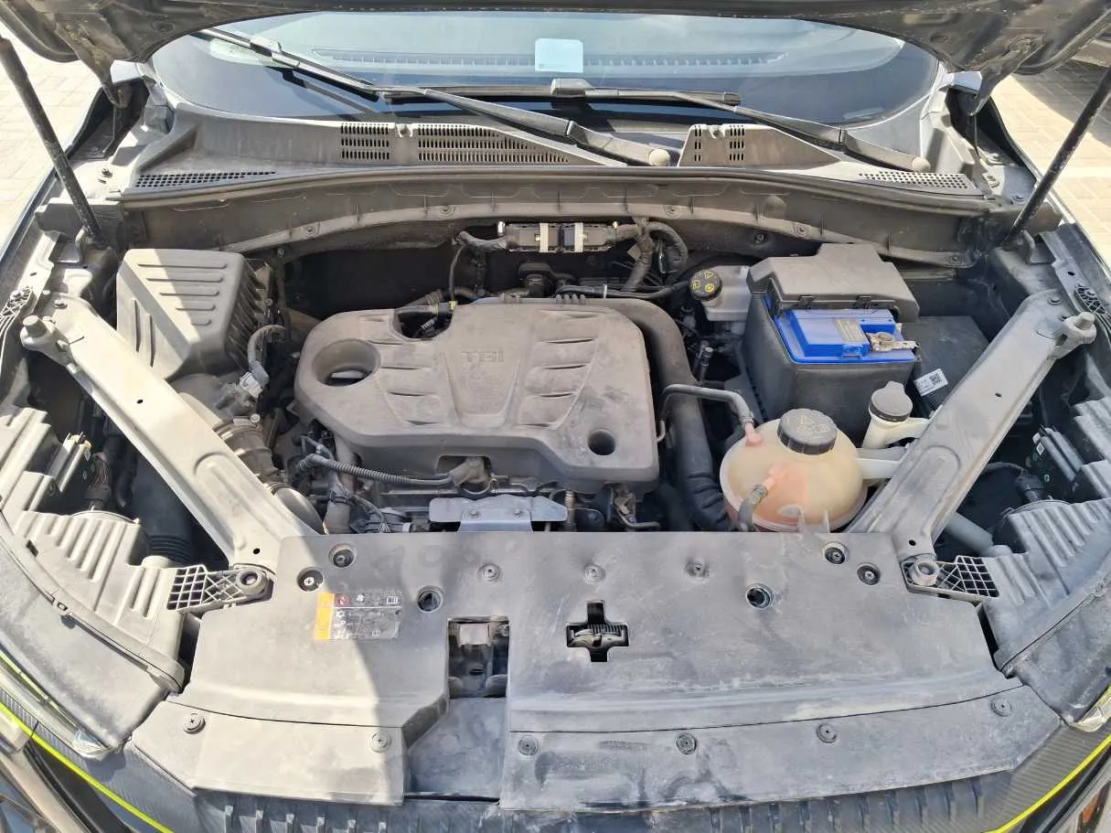 Car image 26