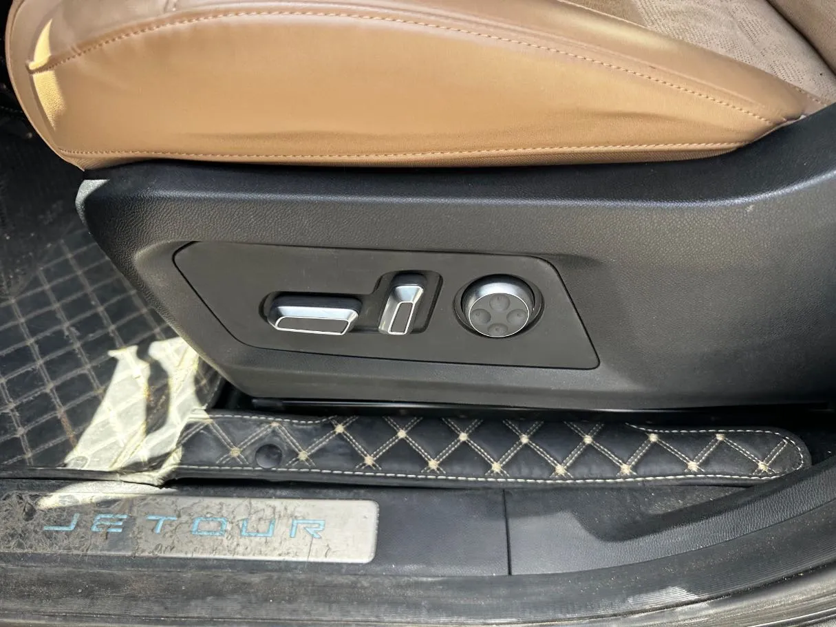 Car image 29