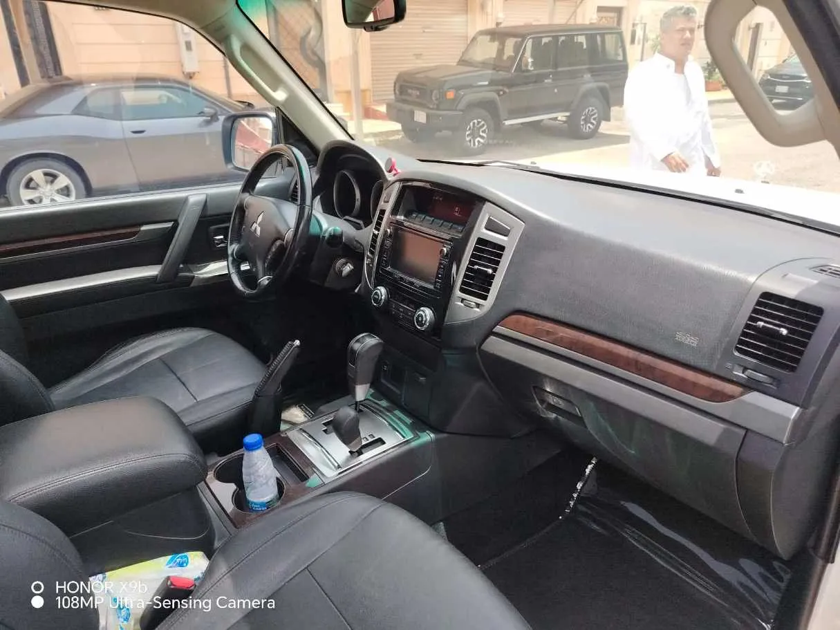 Car image 21