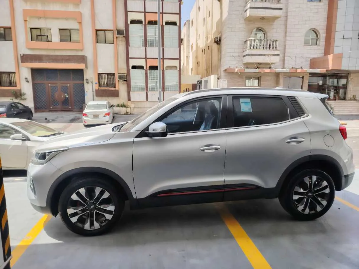 Car image 8