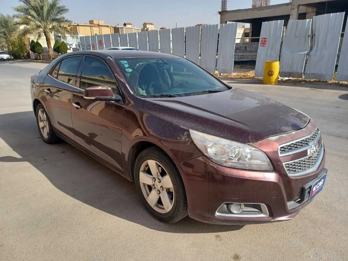 Car image 3