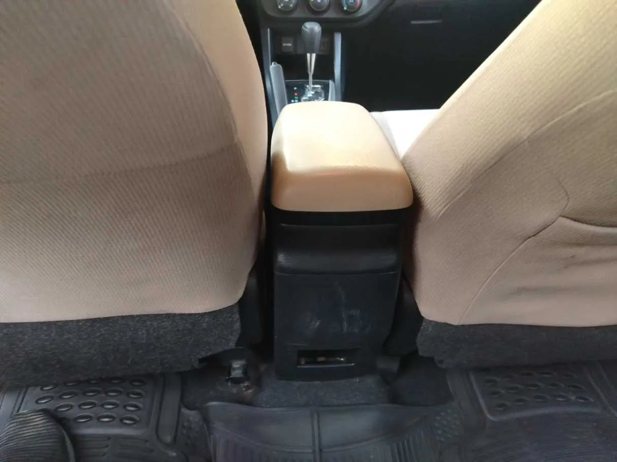 Car image 33