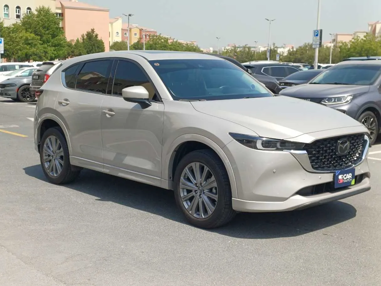 Car image 3