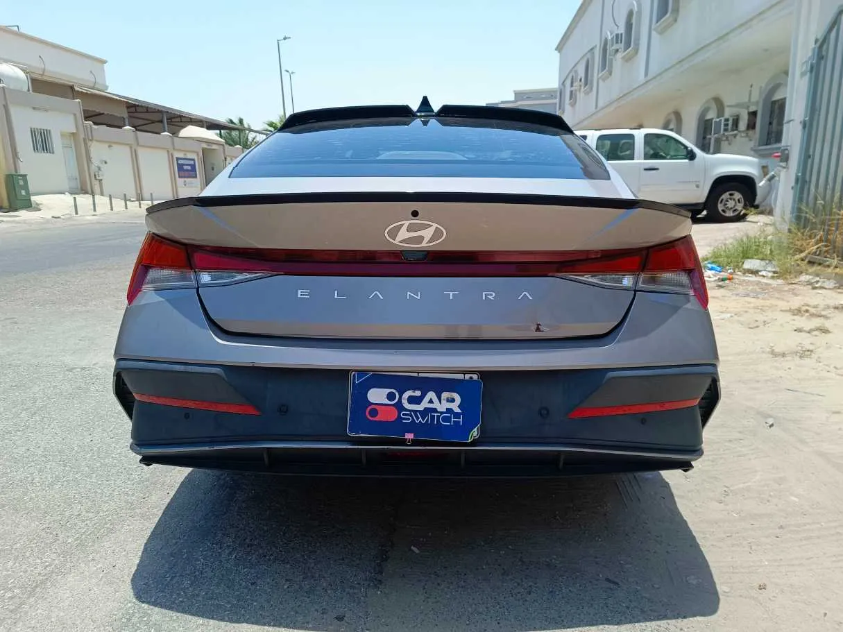 Car image 6