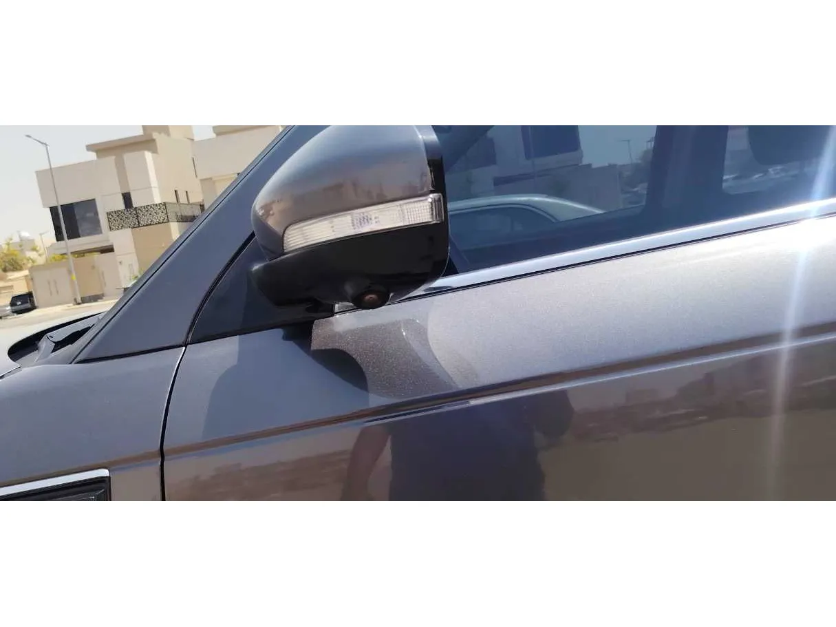 Car image 24