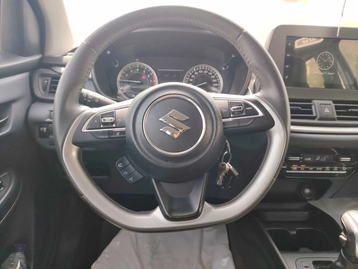 Car image 21