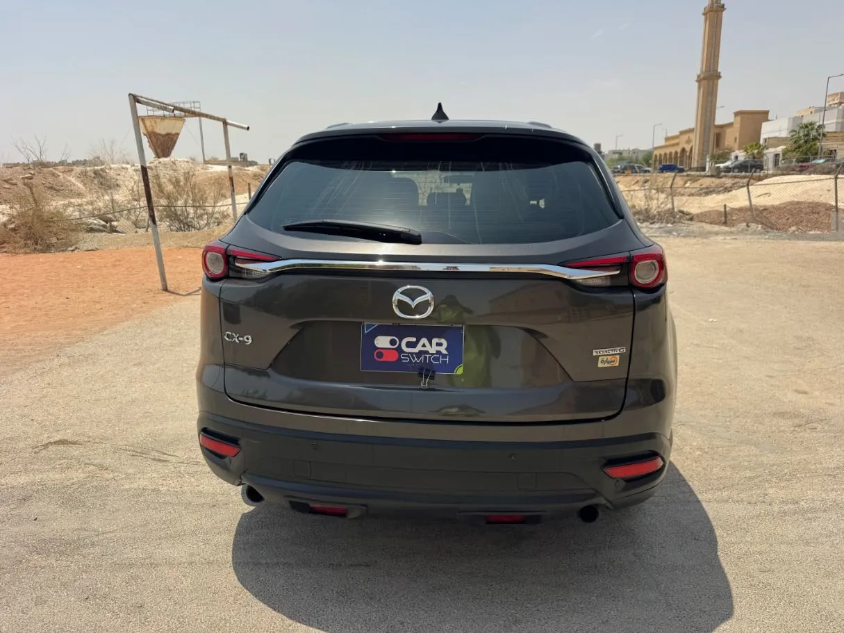 Car image 6