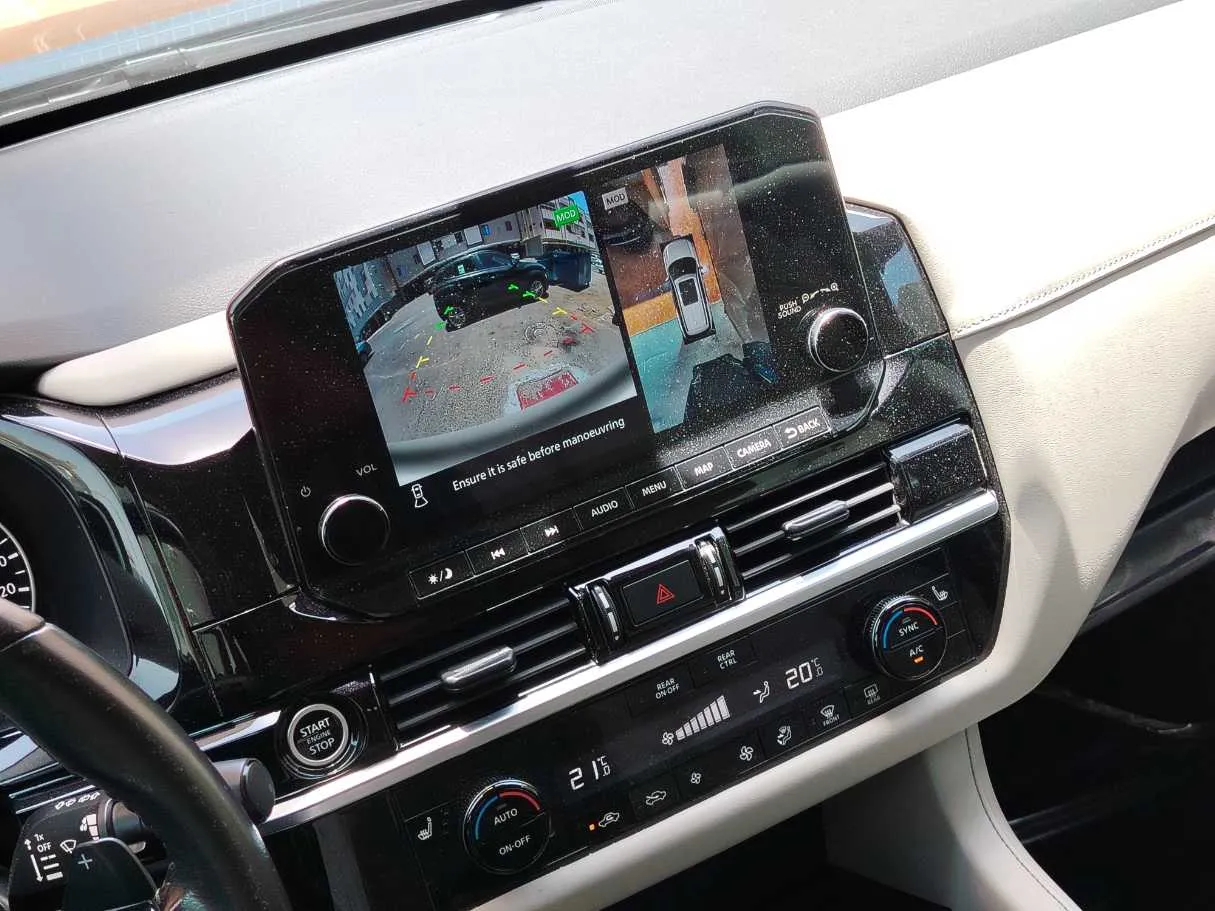 Car image 21