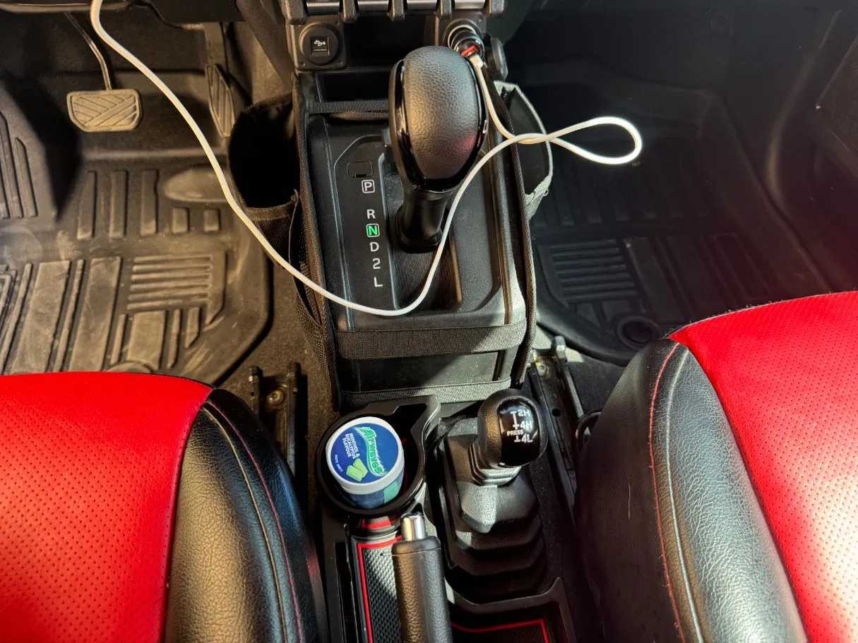 Car image 13