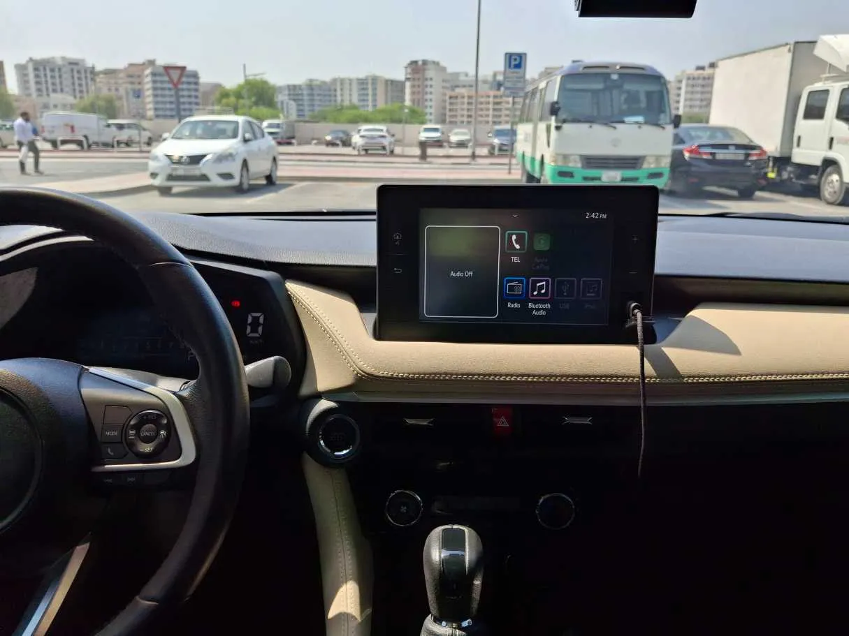 Car image 15