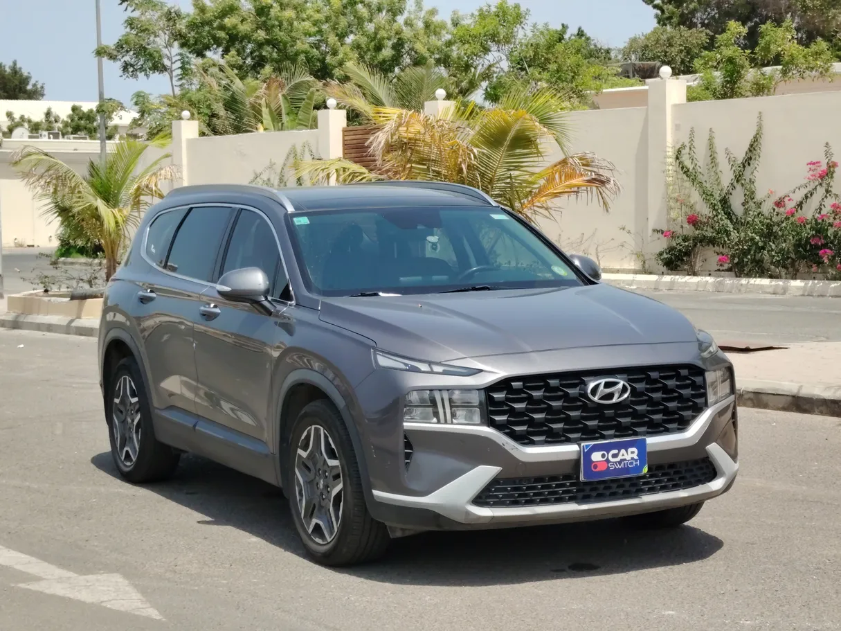 Car image 3
