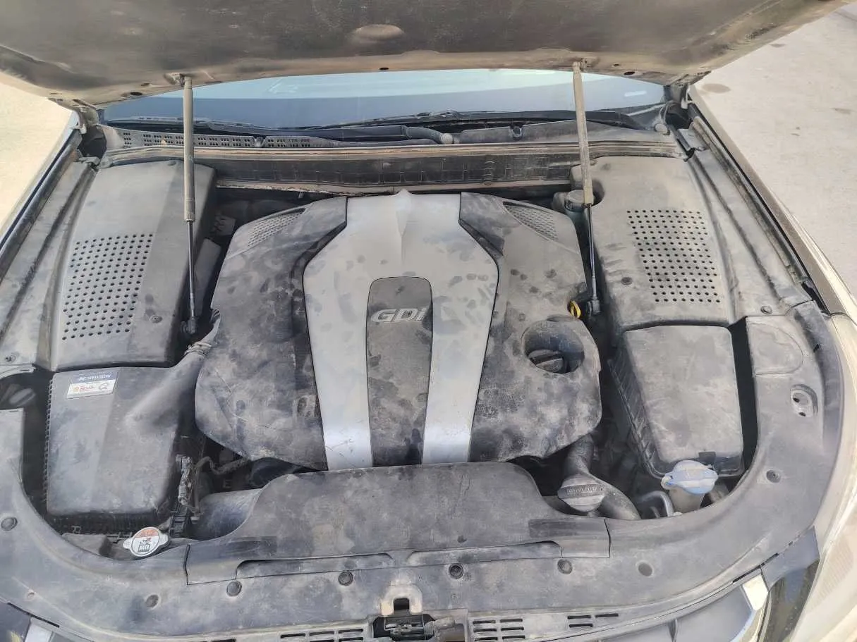 Car image 35