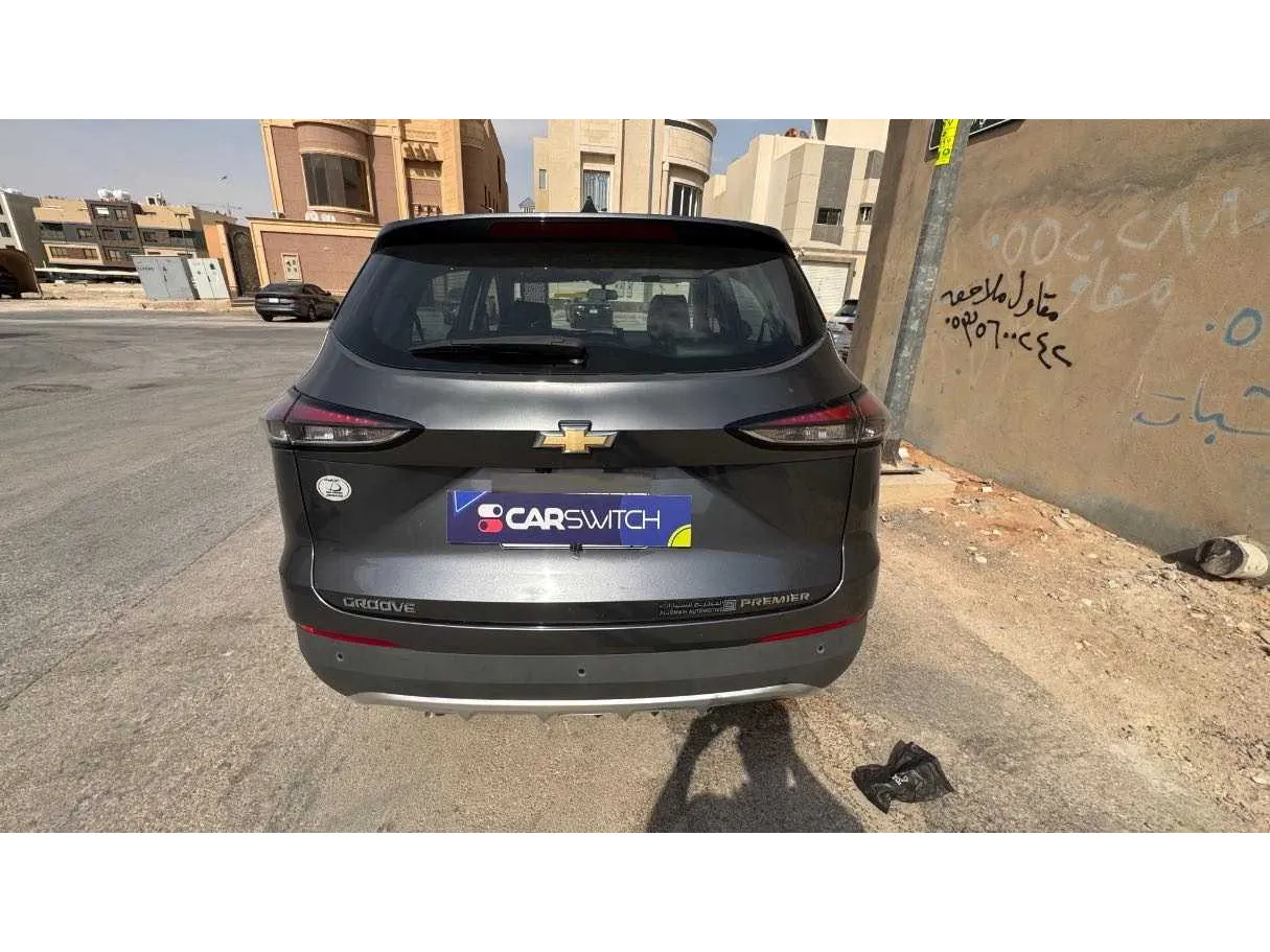 Car image 6