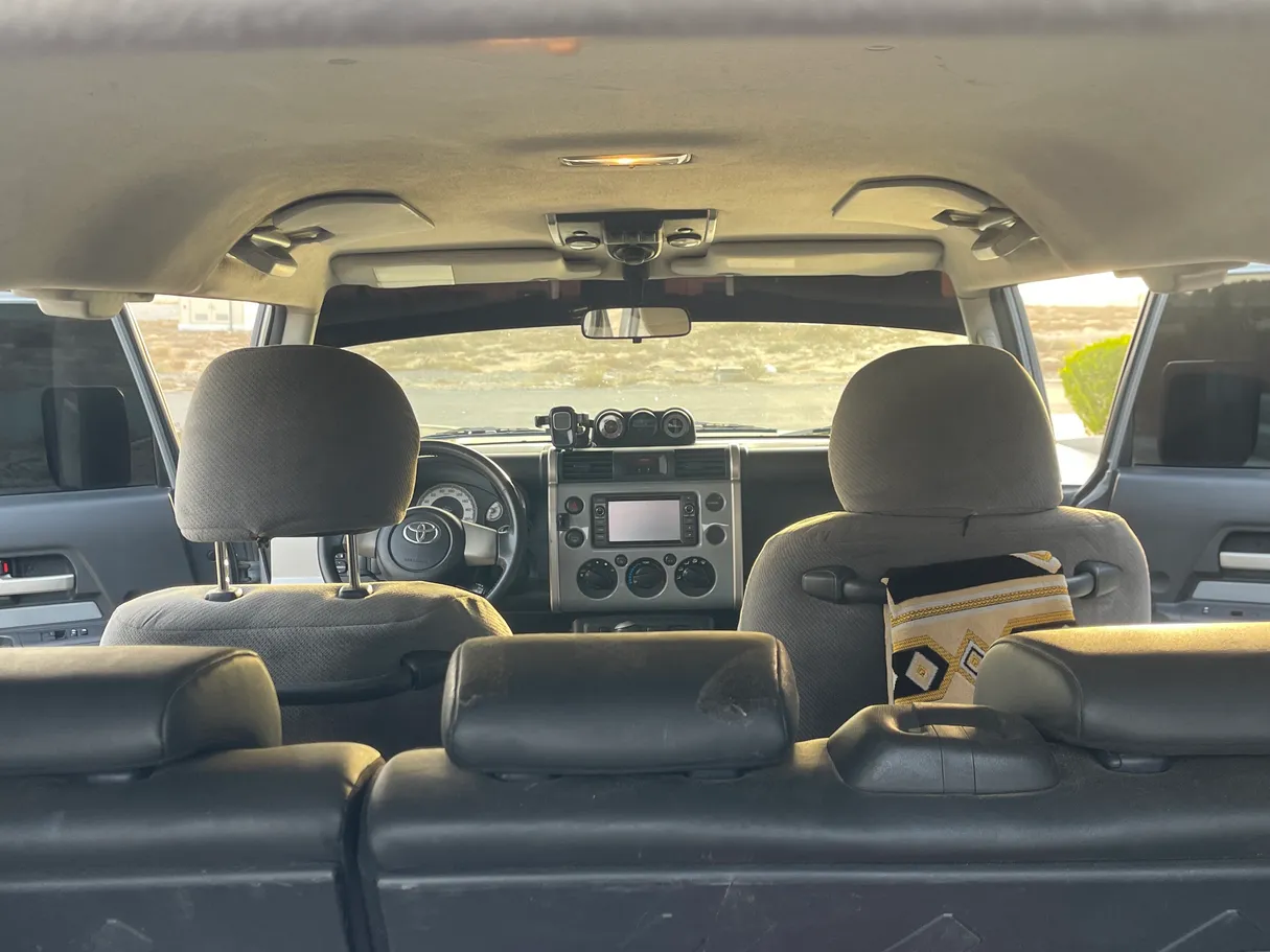 Car image 7