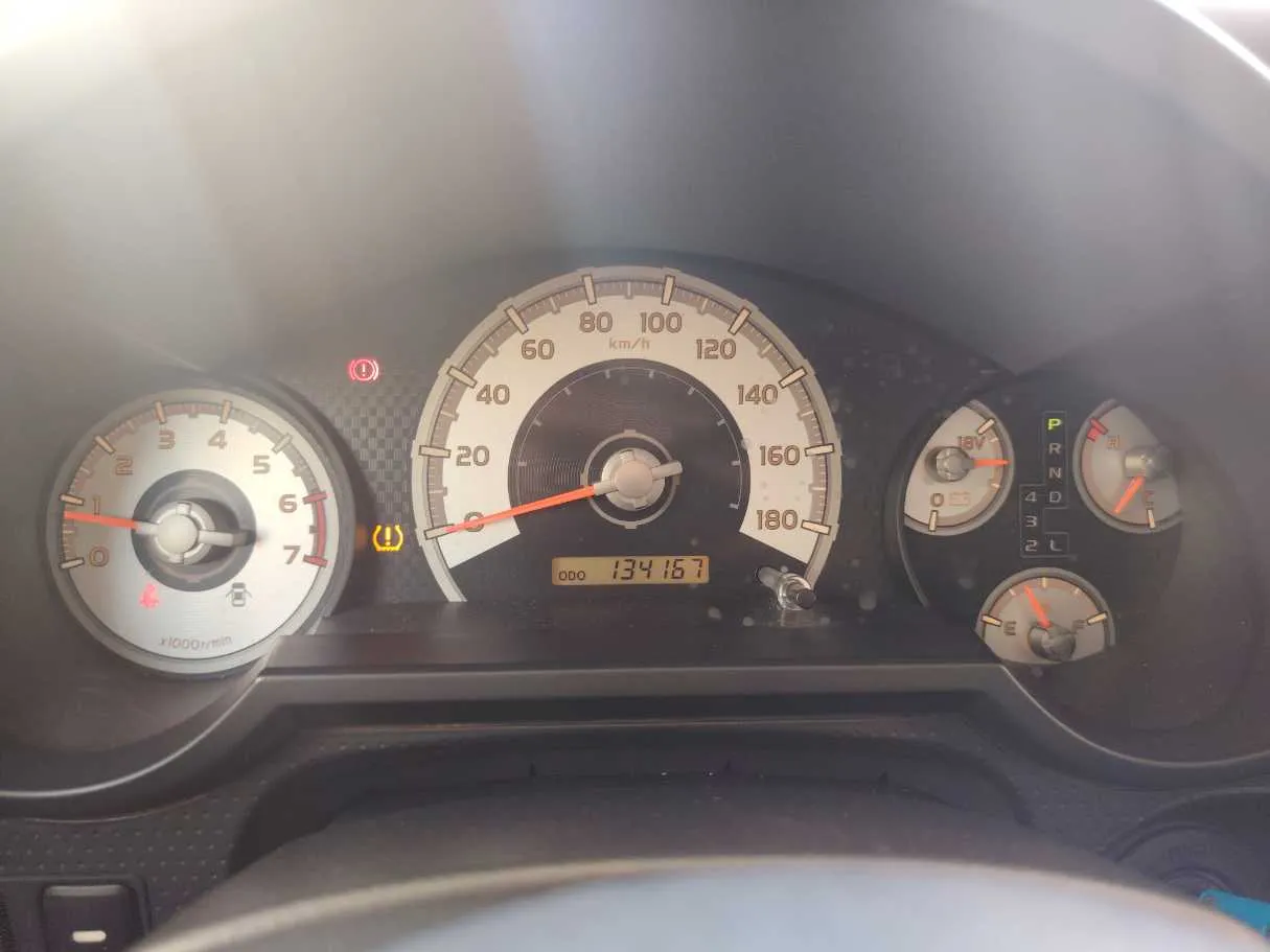 Car image 24