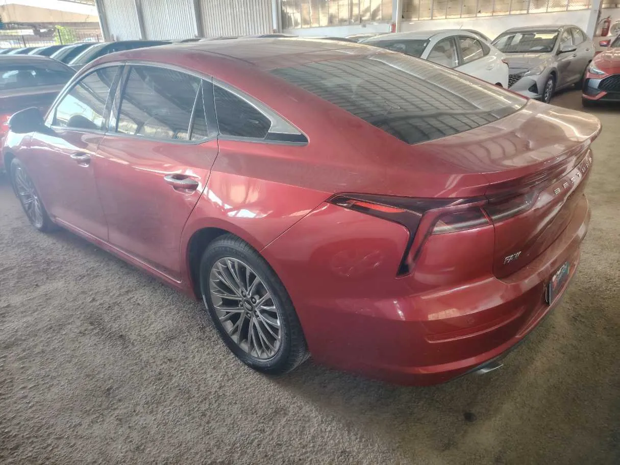 Car image 7