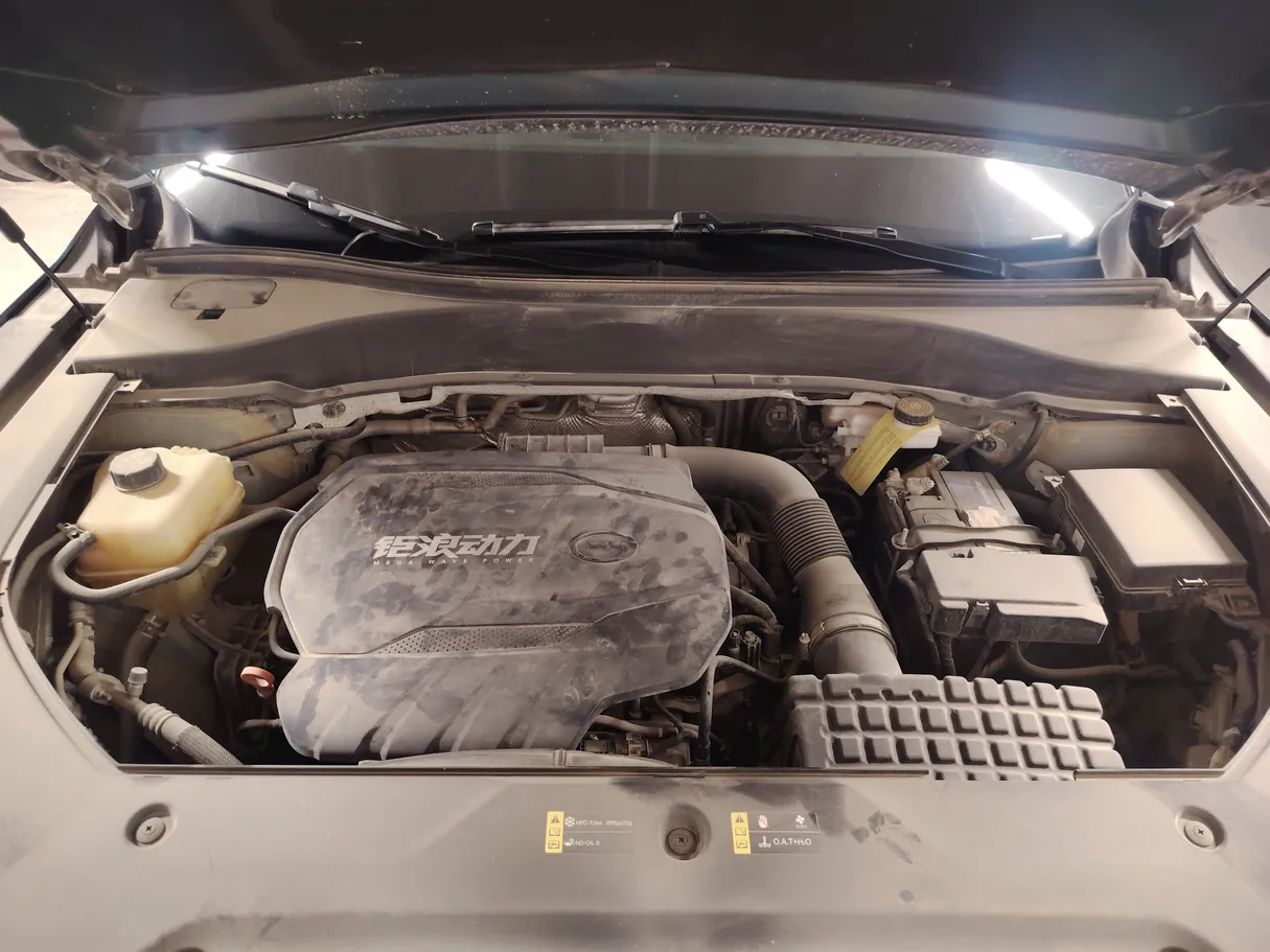 Car image 32