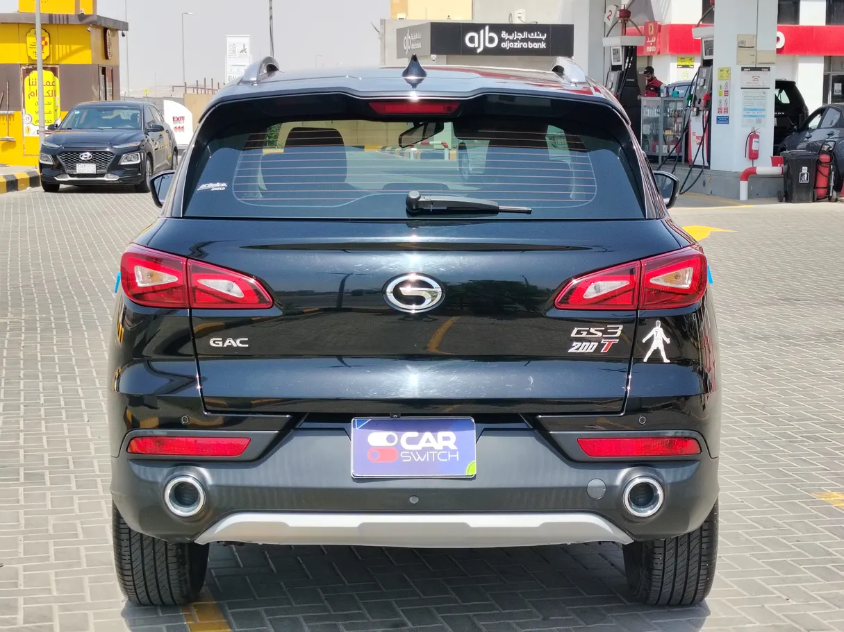 Car image 6