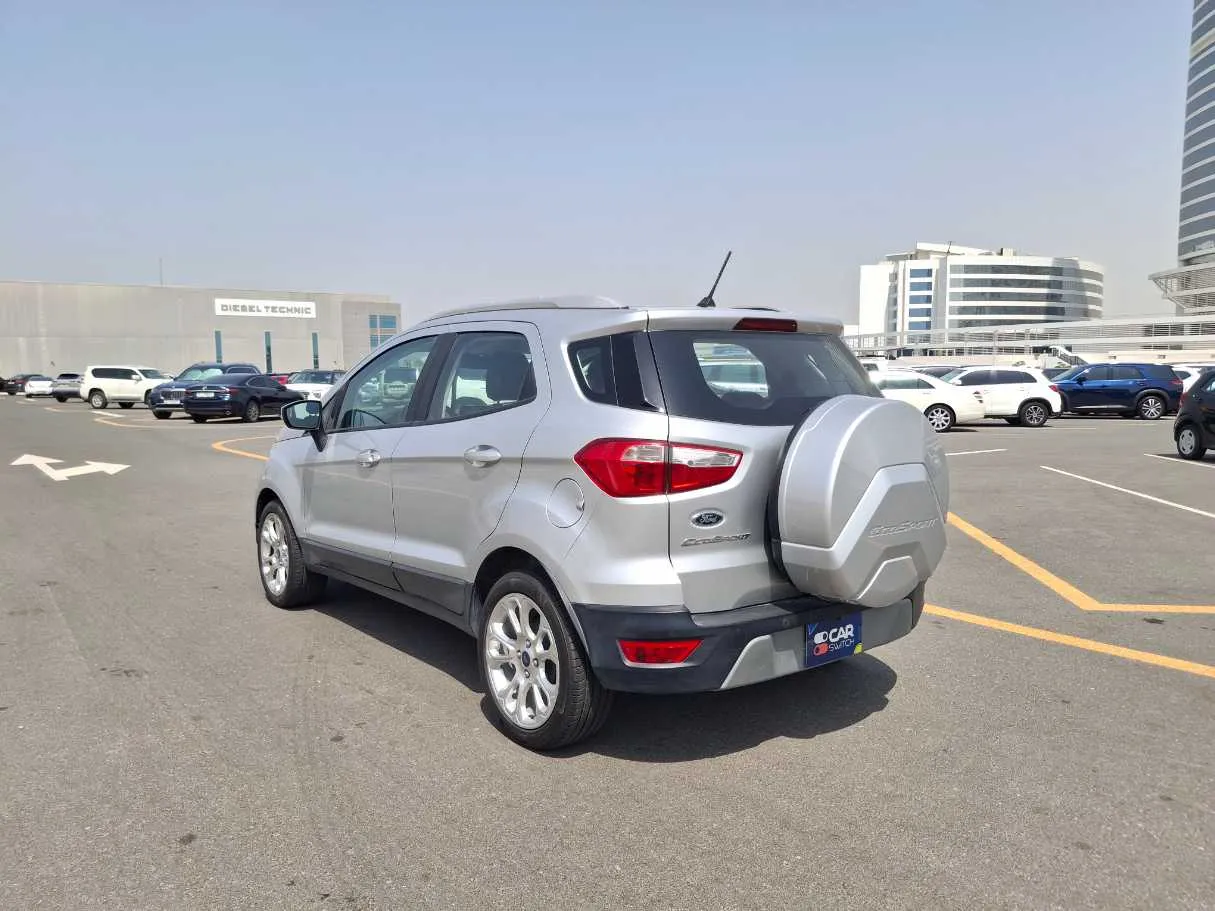 Car image 7