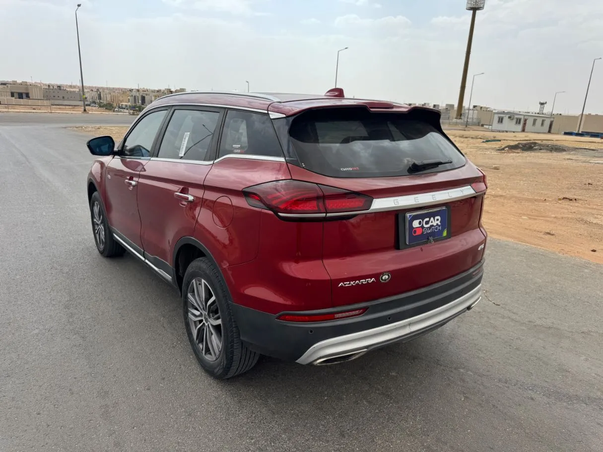 Car image 7