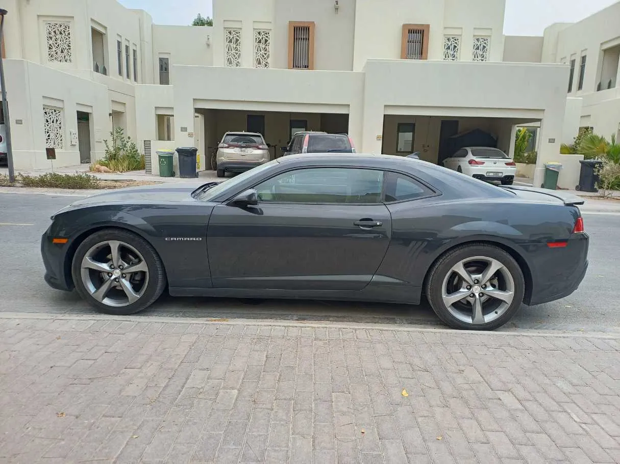 Car image 8