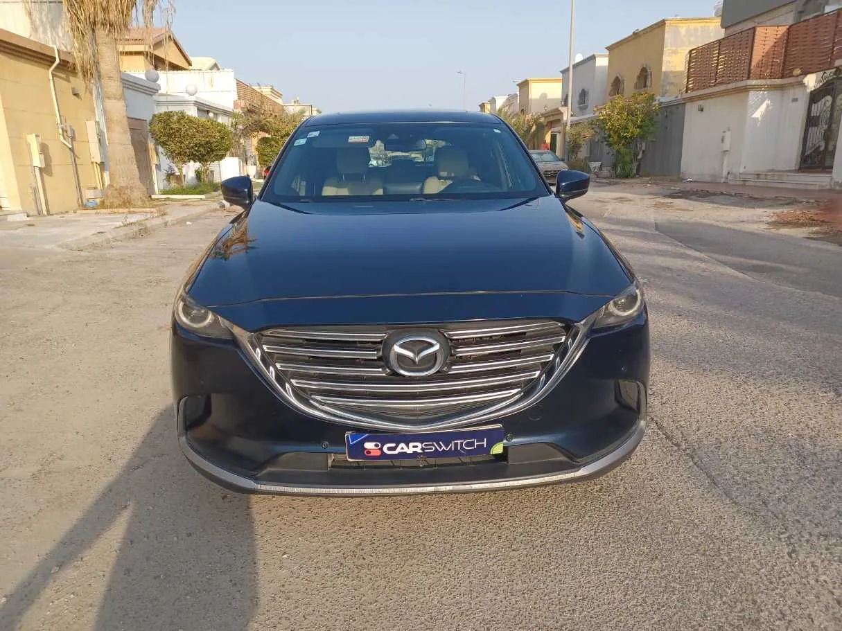 Car image 2