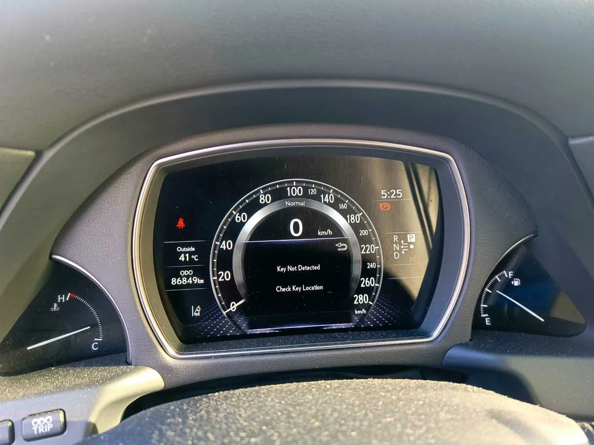 Car image 28