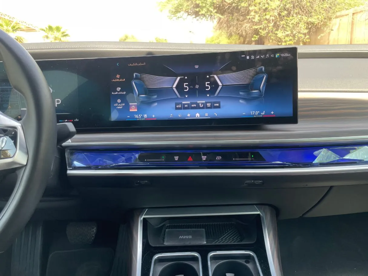 Car image 22