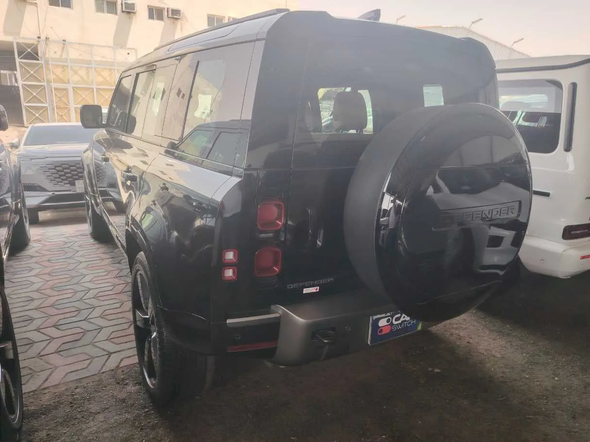 Car image 7