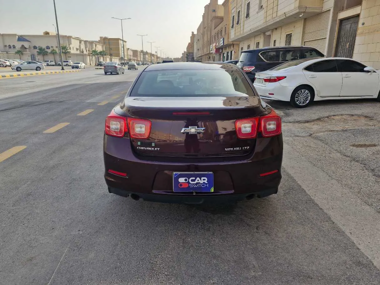 Car image 6