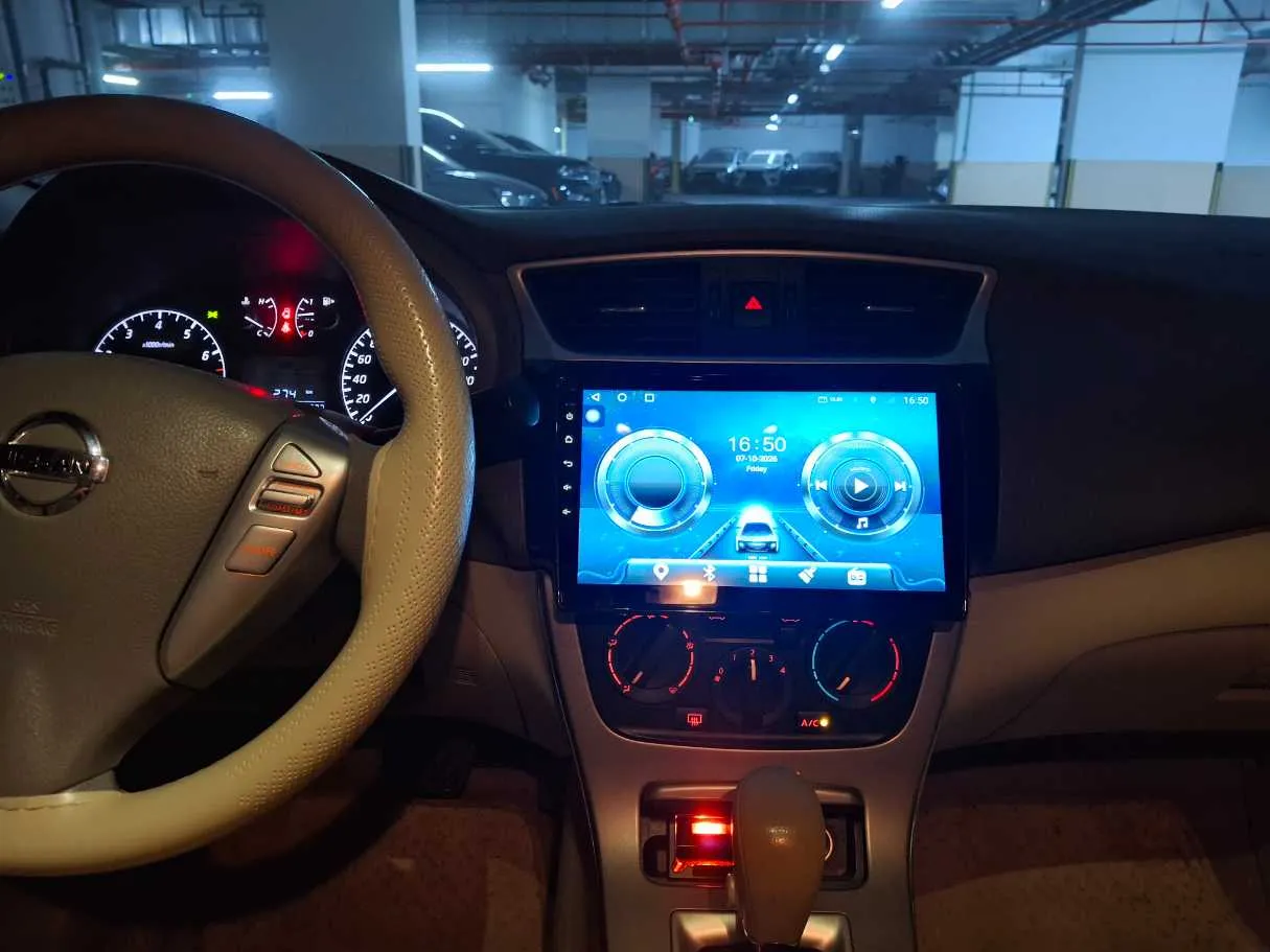 Car image 16