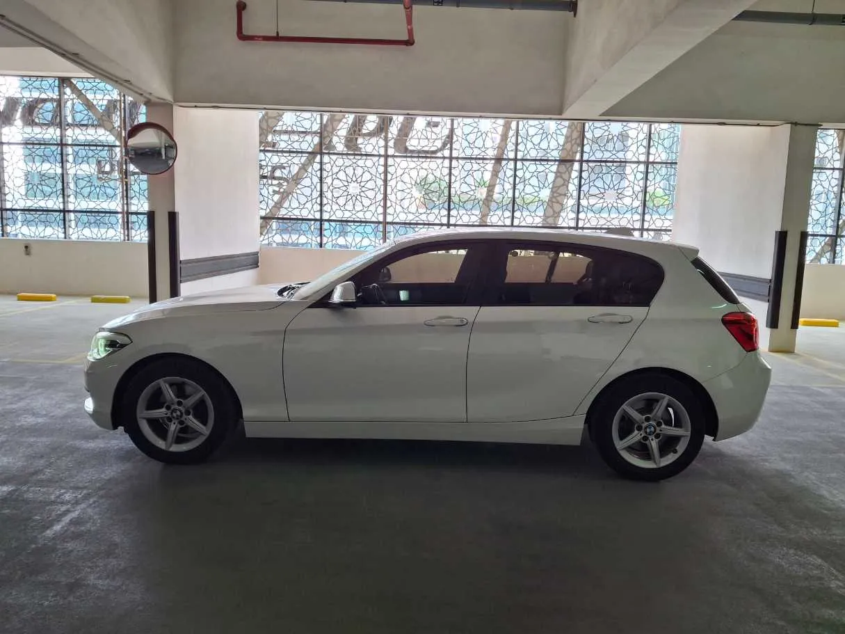 Car image 8