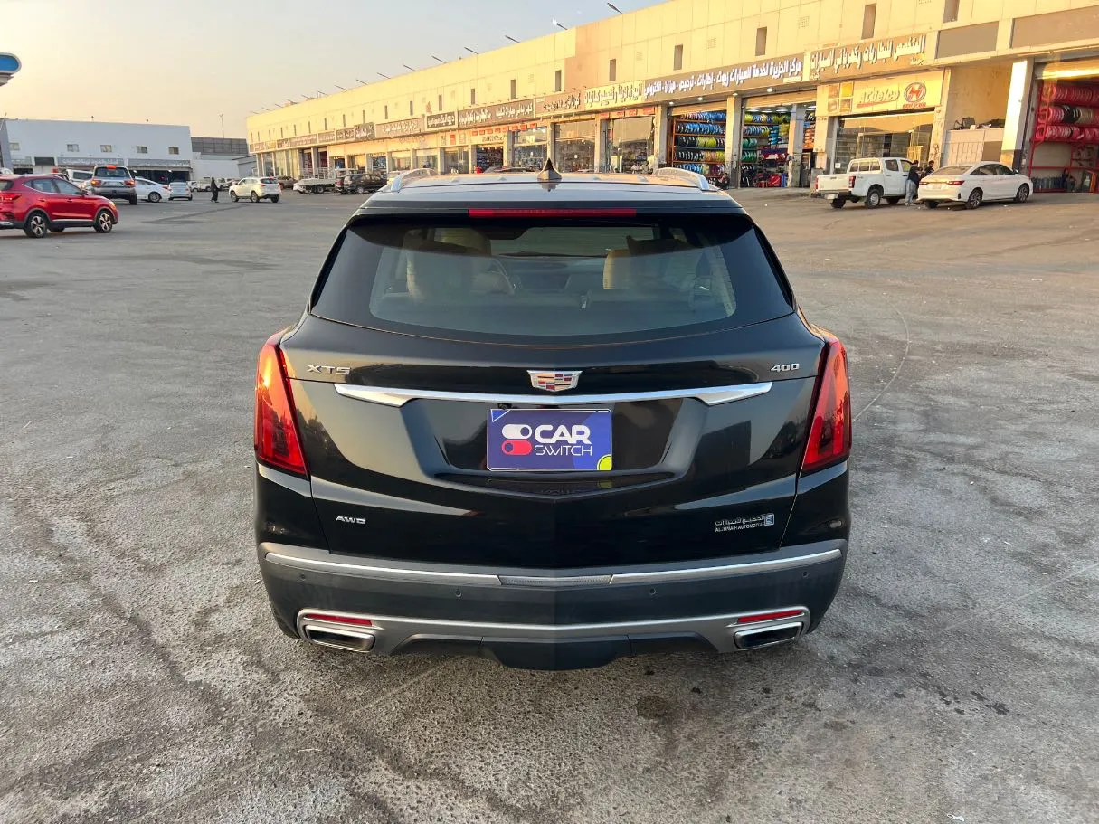 Car image 6
