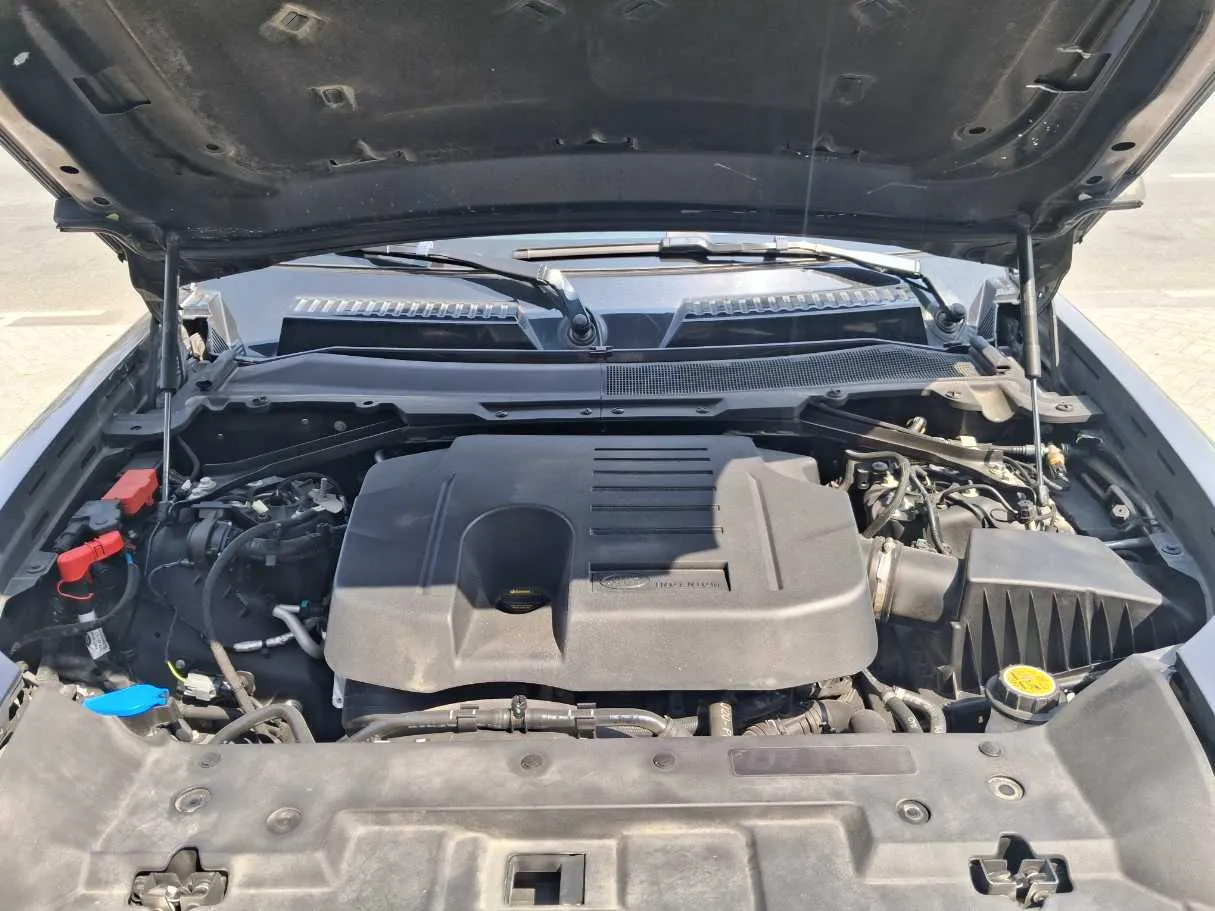 Car image 21