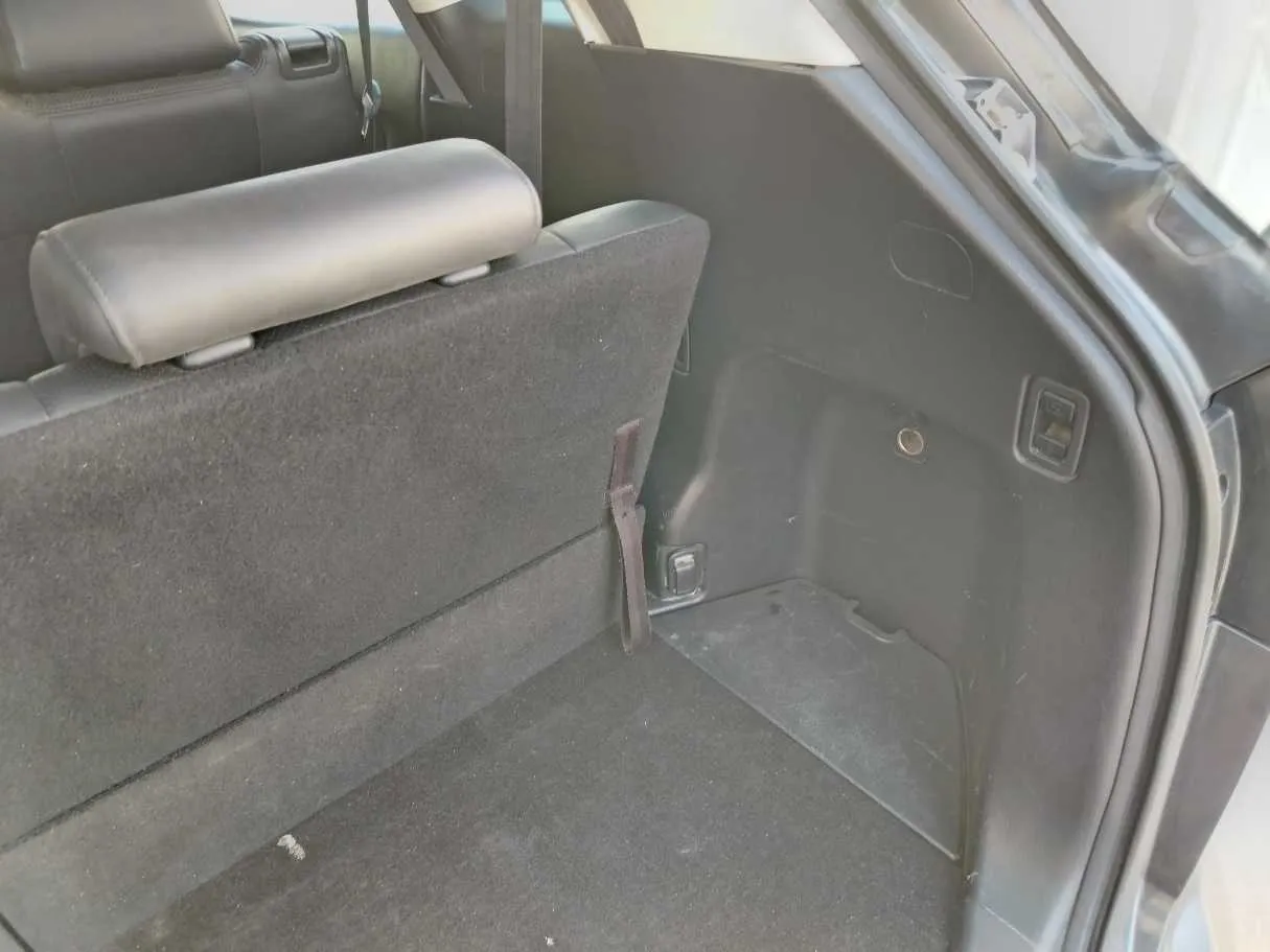 Car image 31