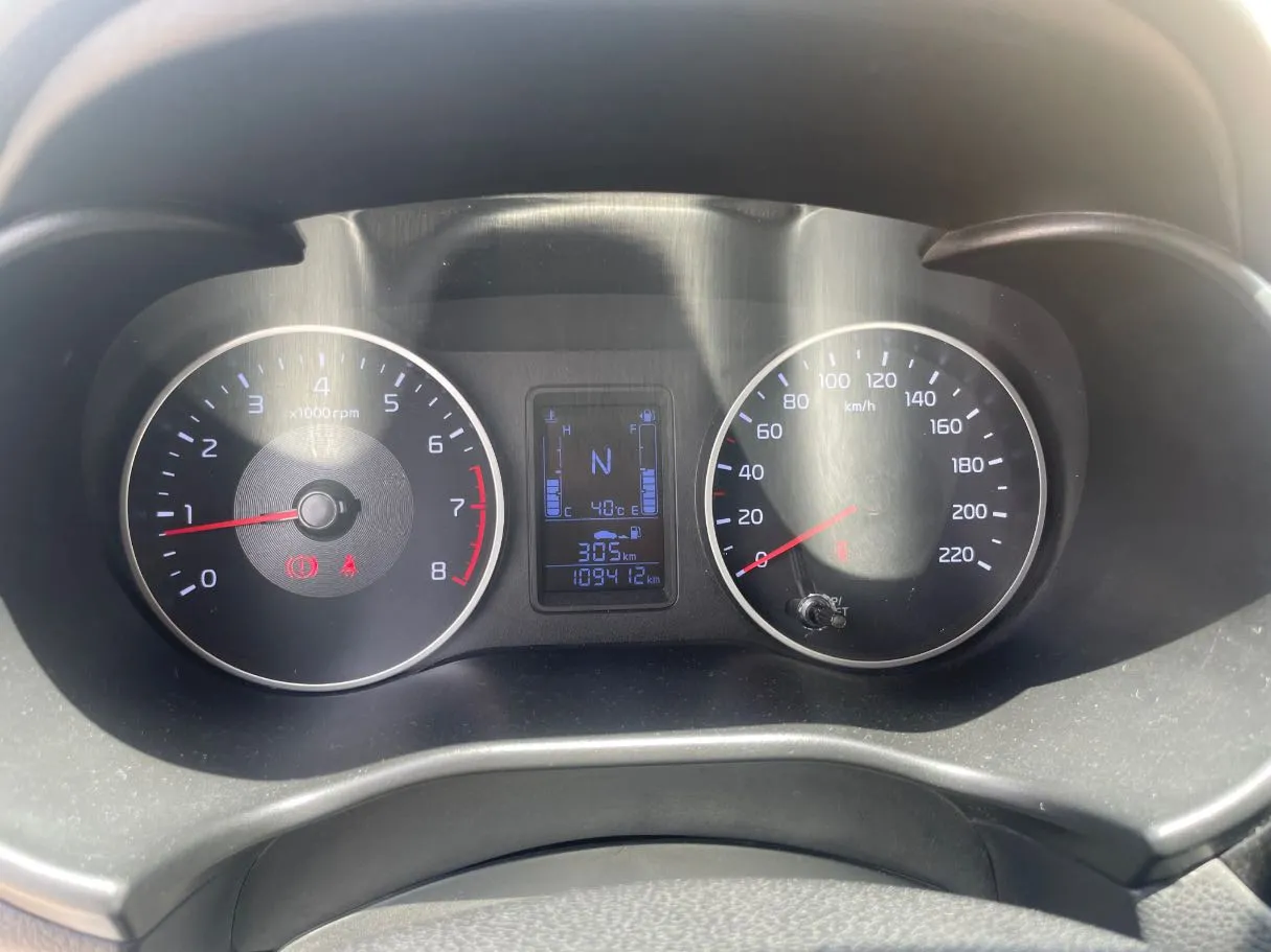 Car image 20