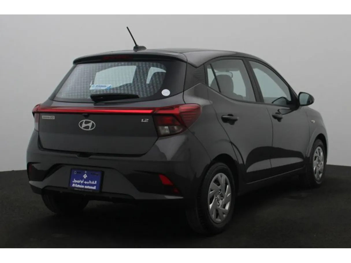 Car image 2