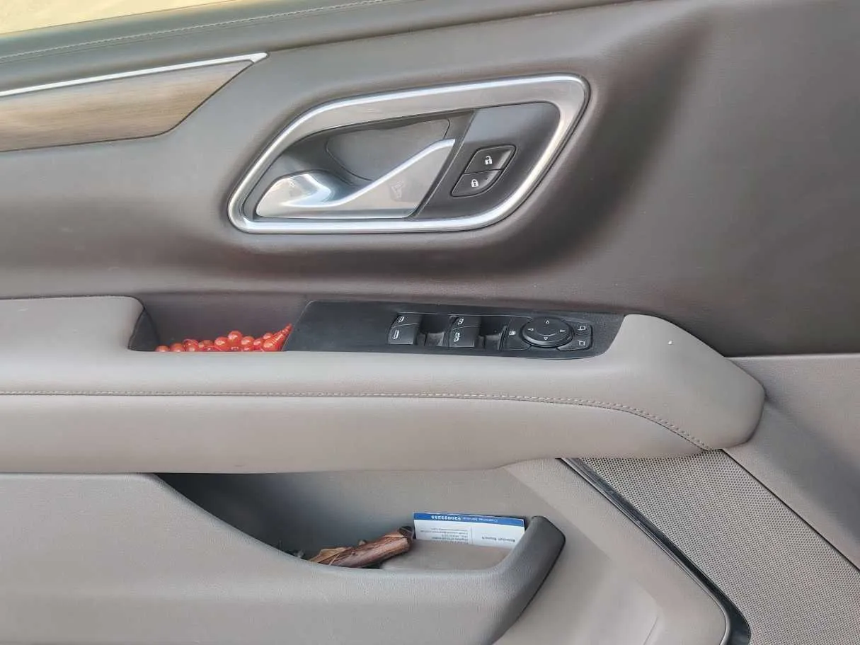 Car image 27