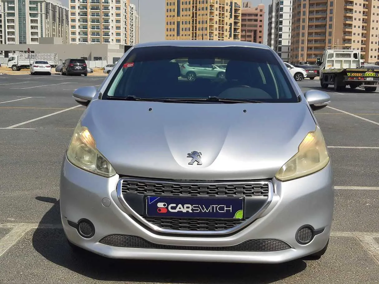 Car image 2
