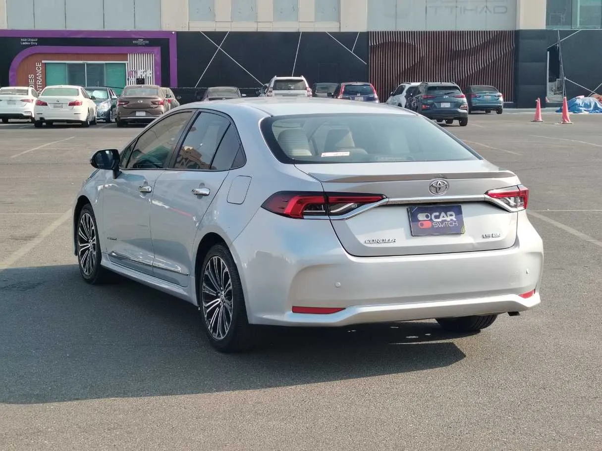 Car image 7