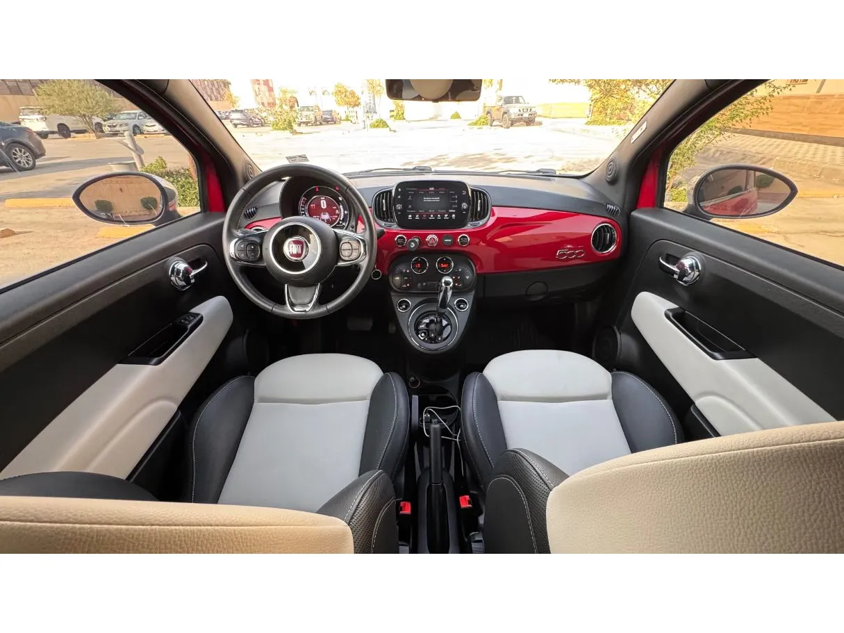 Car image 15
