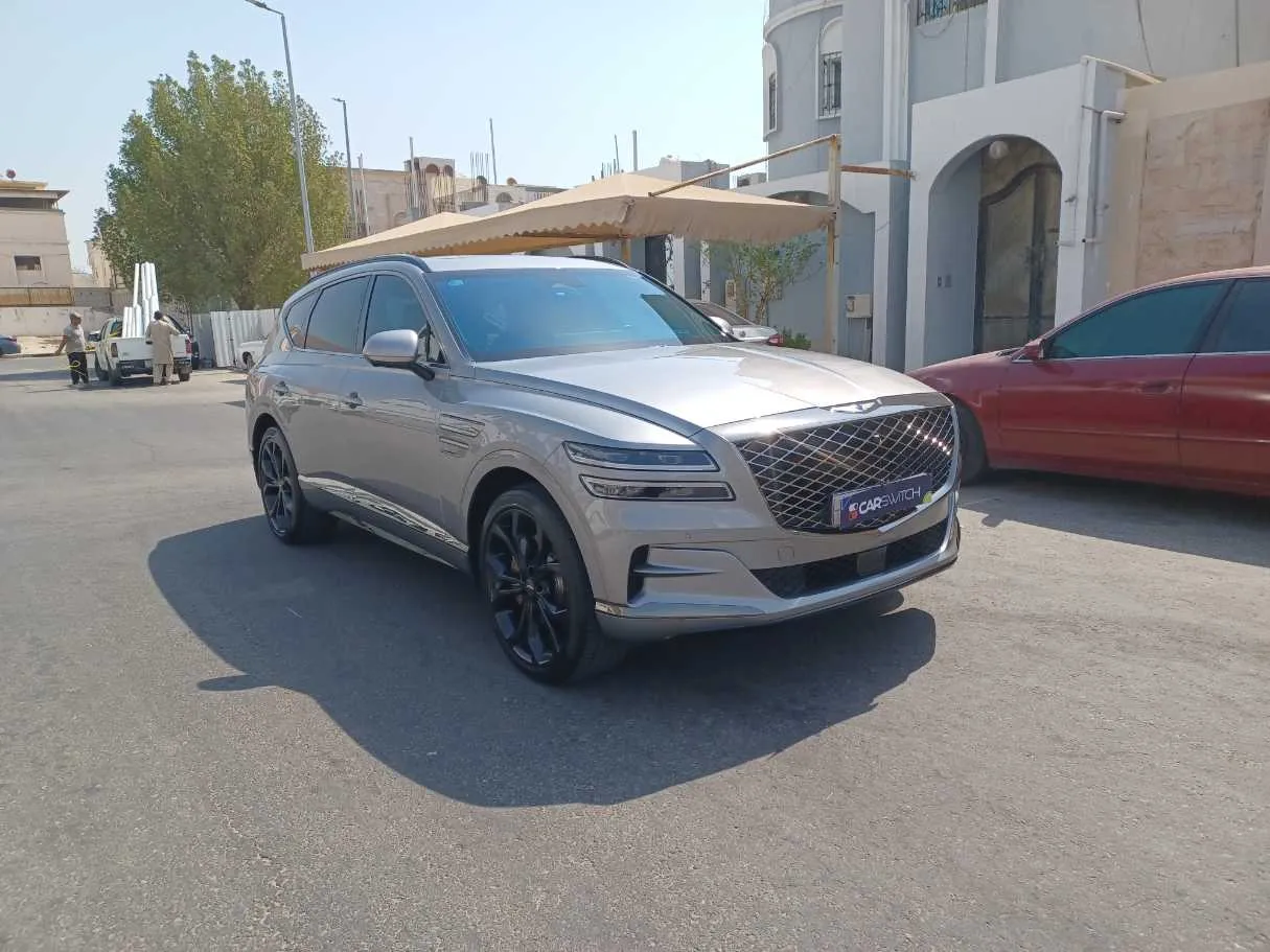 Car image 3