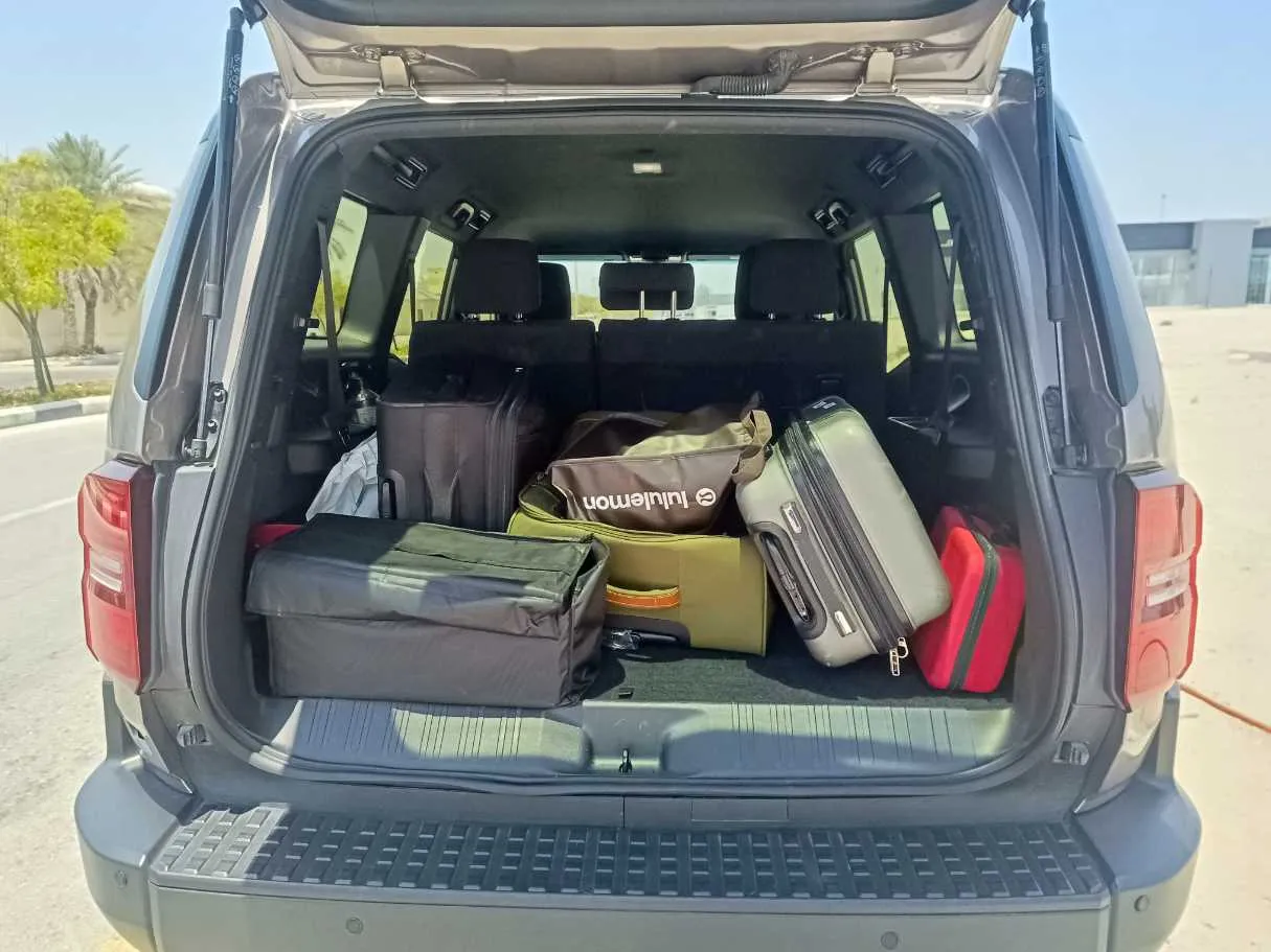 Car image 26
