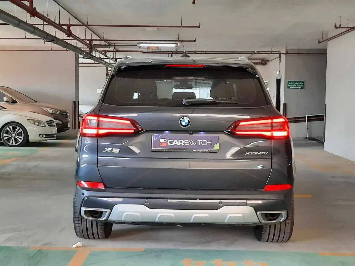 Car image 6