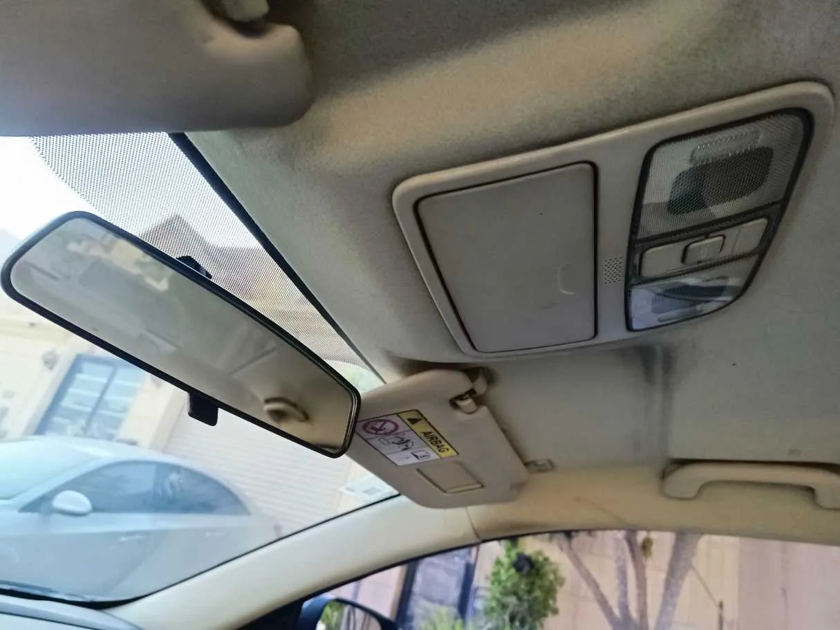 Car image 28