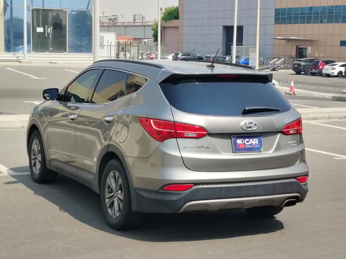 Car image 7