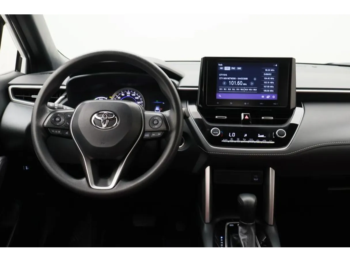 Car image 15