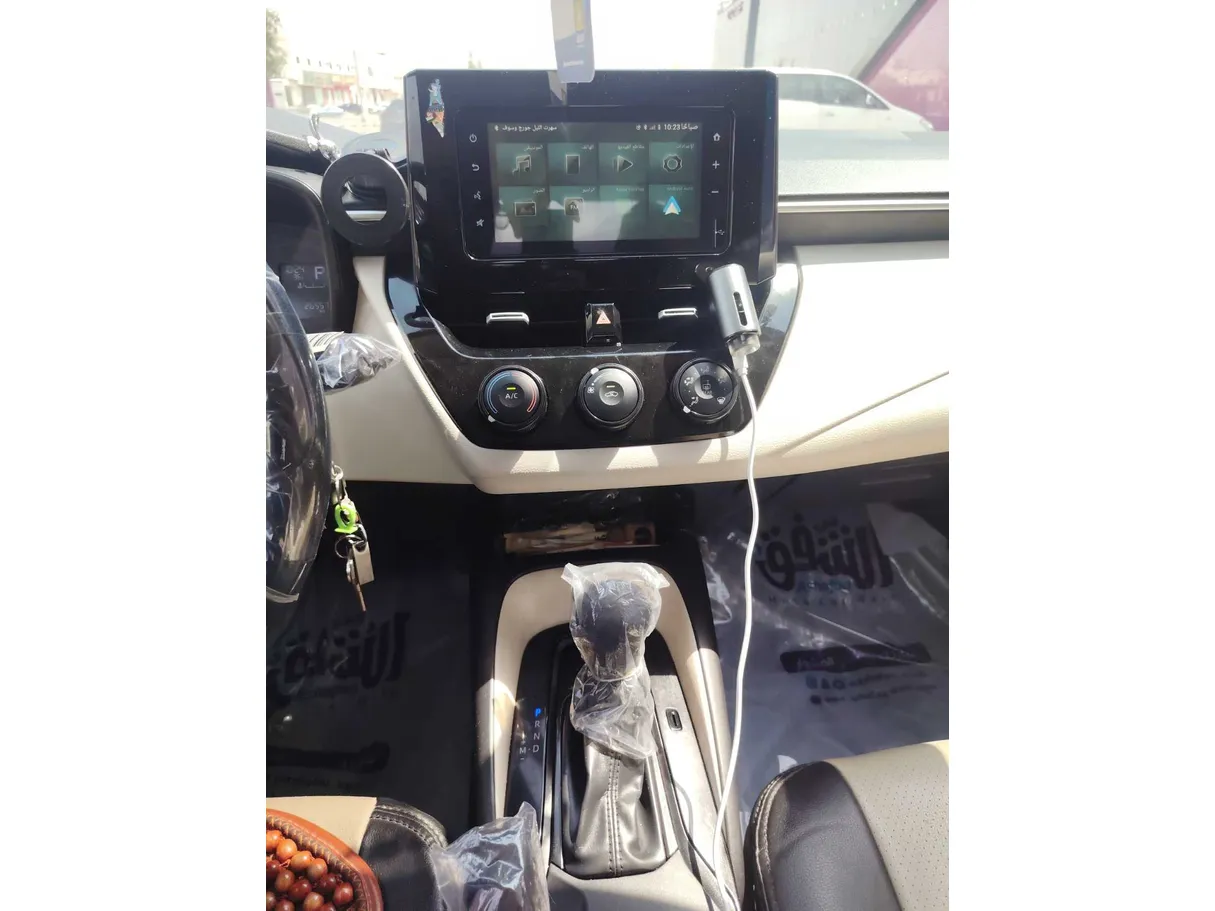 Car image 21